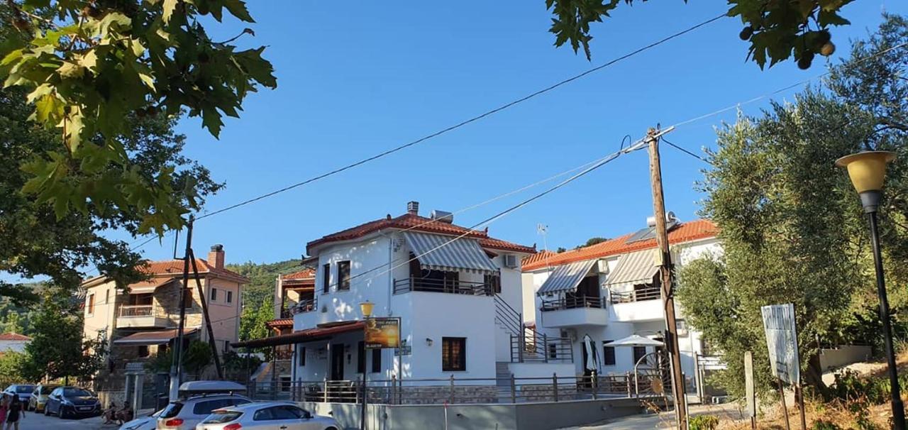 Aurora Apartman Plataniász Kültér fotó